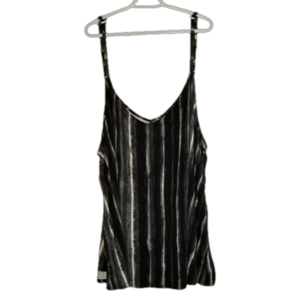 Torrid Tank Top Spaghetti Strap Adjustable Label Reads Size 6 Very Stretchy